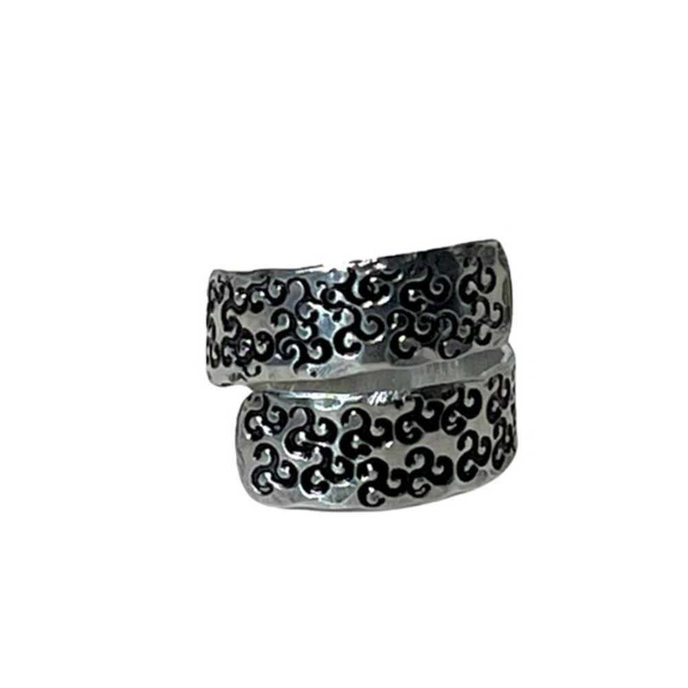 Handmade‎ stamped  7.5/8 silver hypoallergenic adjustable Celtic knot wrap ring